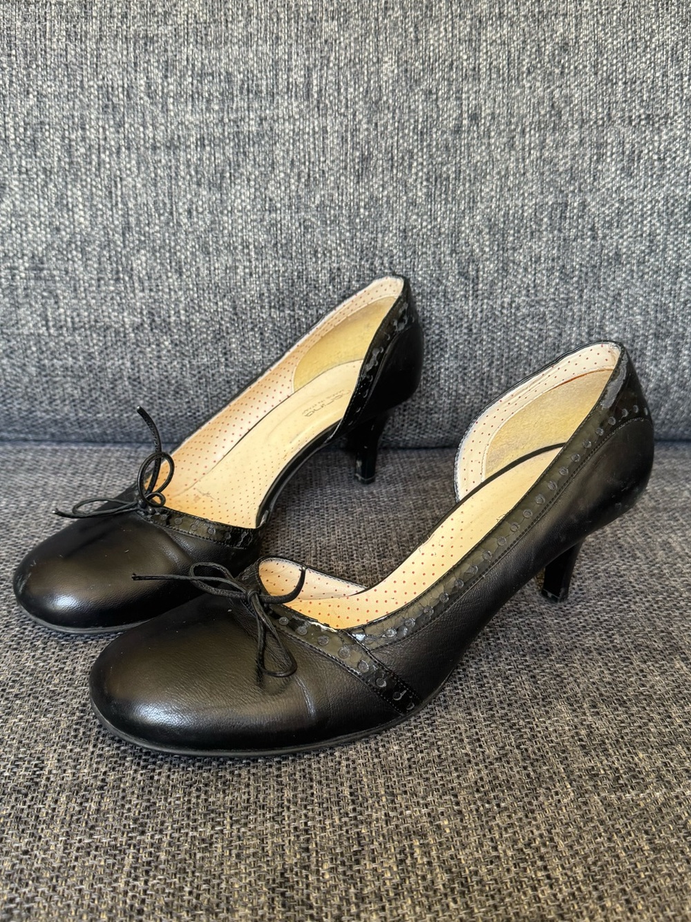 Vintage Fornarino Italian Leather Bow Kitten Heel Pump